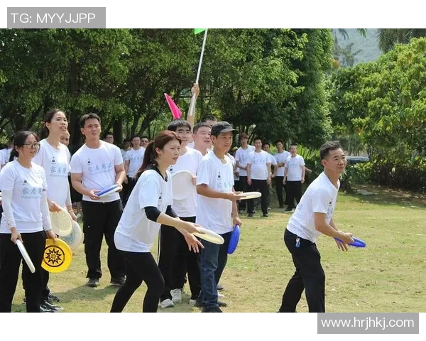 成都飞盘队与杭州飞盘队速度对比赛后分析与战术探讨MBA 成都飞盘队与杭州飞盘队速度对比赛后分析与战术探讨MBA