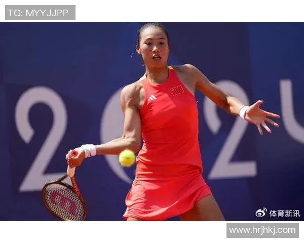 深圳网球队在世锦赛中的灵活应变能力展现出色表现与战术智慧